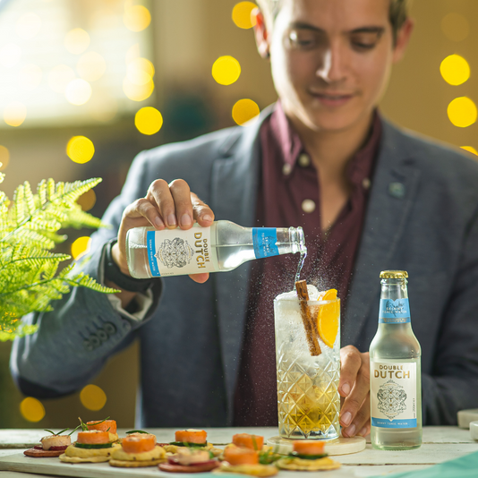LOW CALORIE SPICED RUM COCKTAIL FIZZ